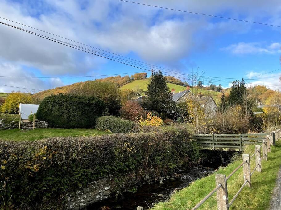 Y Felin Bed And Breakfast And Smallholding Caersws Exterior foto